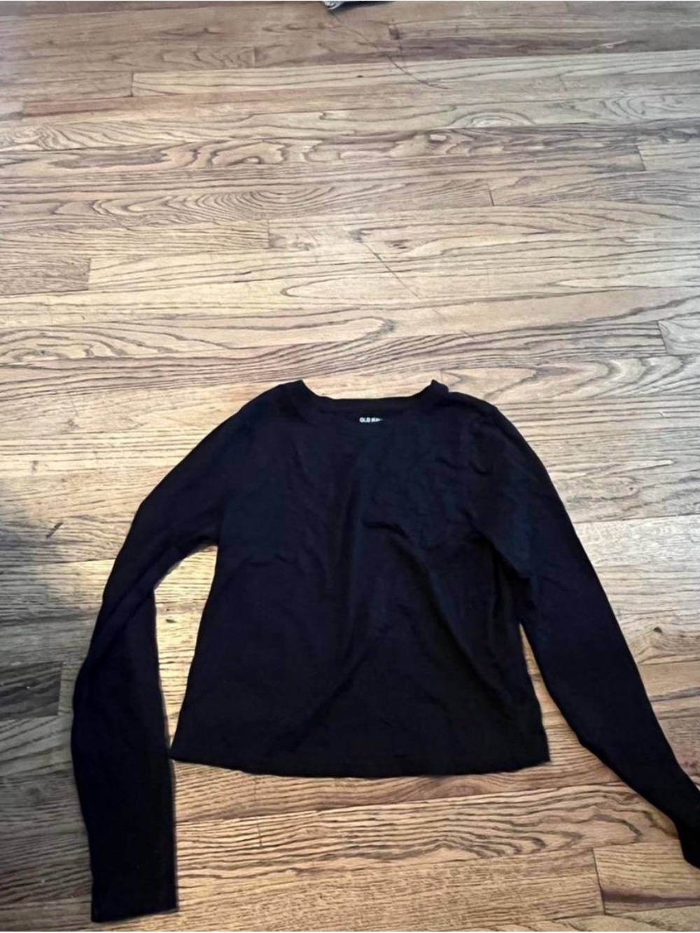 Old Navy Black Long-Sleeve Crewneck Top